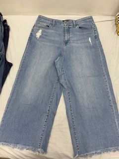 (Category: ) located in . Submitted by mandu03 (Listing ID 1391417766, Image 1). Description: .