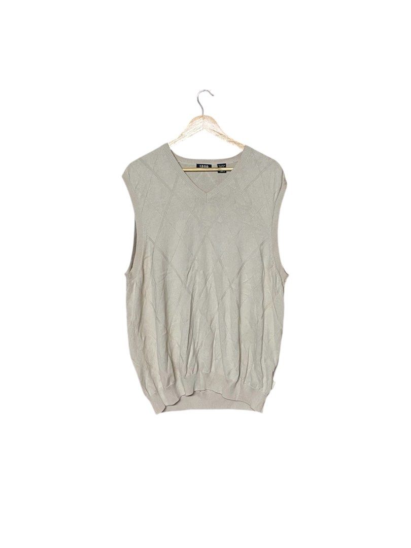 Vintage IZOD Knitted Vest (Category: Vests) located in Cabuyao City. Submitted by ParadisethriftedPh (Listing ID 1391541455, Image 1). Description: Cr: 9.5/10 Dimensions W: 22 L: 27.