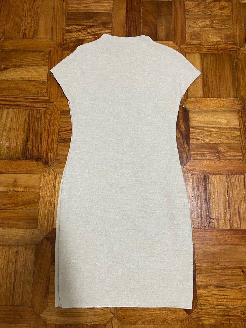 Zara Beige Bodycon Mini Dress (Category: Dresses) located in Makati City. Submitted by ksclothes_ (Listing ID 1391490096, Image 3). Description: For your sexy nights out! Fits S-M Helping tags Zara Mango Uniqlo Stradivarius.