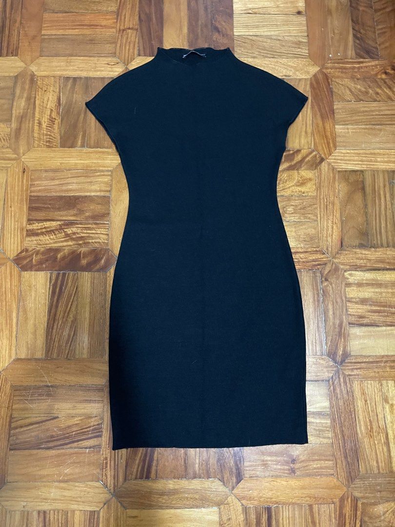 Zara Black Bodycon Mini Dress (Category: Dresses) located in Makati City. Submitted by ksclothes_ (Listing ID 1391489901, Image 1). Description: For your sexy nights out! Fits S-M Helping tags Zara Mango Uniqlo Stradivarius Urban revivo.