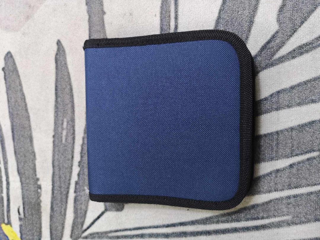 Zipper Closure CD Storage (Category: Portable Audio Accessories) located in Santa Cruz. Submitted by jmy_surplus.2 (Listing ID 1391429470, Image 1). Description: Size ; L - 6 W - 6.2 Color ; Blue Type ; CD Storage Brand ; No Brand Material ; Nylon Style ; Blue CD Storage Stocks ; 2 LG 119 JMY 5 Batch #147.