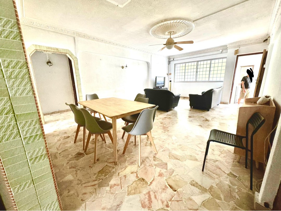 (Category: ) located in . Submitted by balloonssg (Listing ID 1391656021, Image 1). Description: .