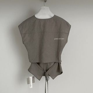 灰色上衣64237767654657110