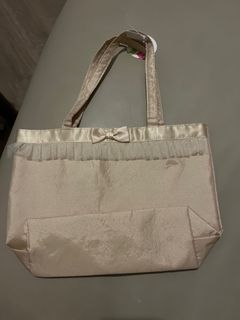 （分類：）位於 。 由 vv2020vv 提交（商品編號 1391716311，圖片 1）。簡介： 。