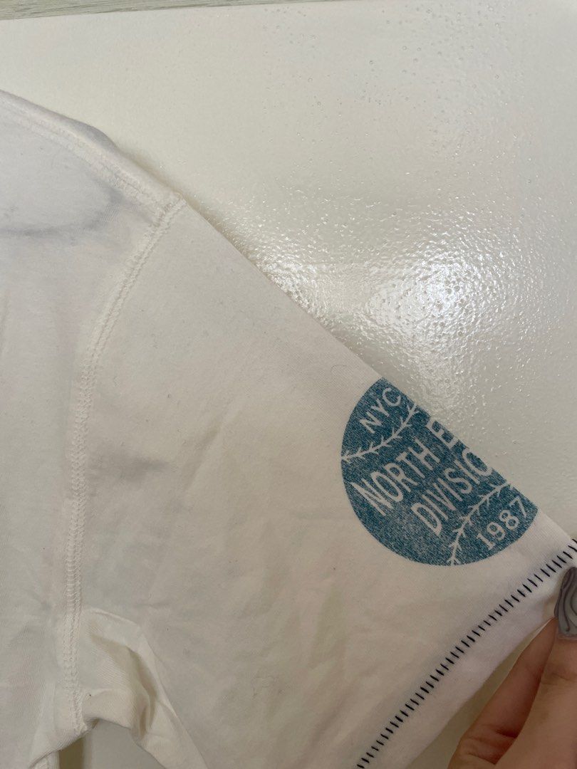 Aéropostale Brooklyn 1987 Graphic Cropped Tee (Category: Shirts) located in Pasig City. Submitted by restyle_collection (Listing ID 1391669260, Image 3). Description: This was purchased in the United States for $26.95..