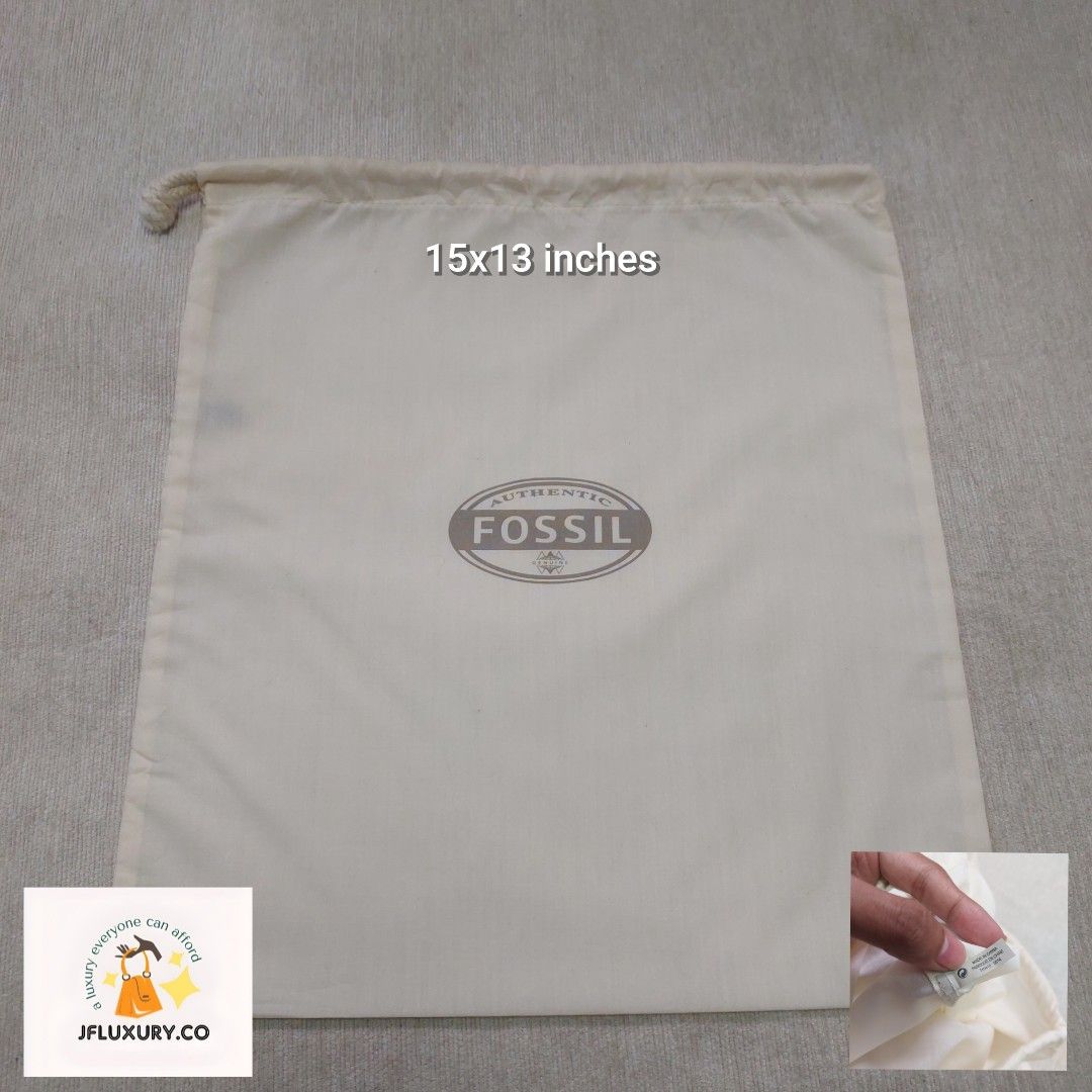 Authentic Fossil dust bag 15x13 inches (Category: Luxury Bags & Wallets) located in Manila. Submitted by jfluxury.co (Listing ID 1391604247, Image 1). Description: excellent condition no flaws bought in Japan 🇯🇵 💯% Authentic. 😊 Money back guarantee. 😊 Clean and ready to use na.