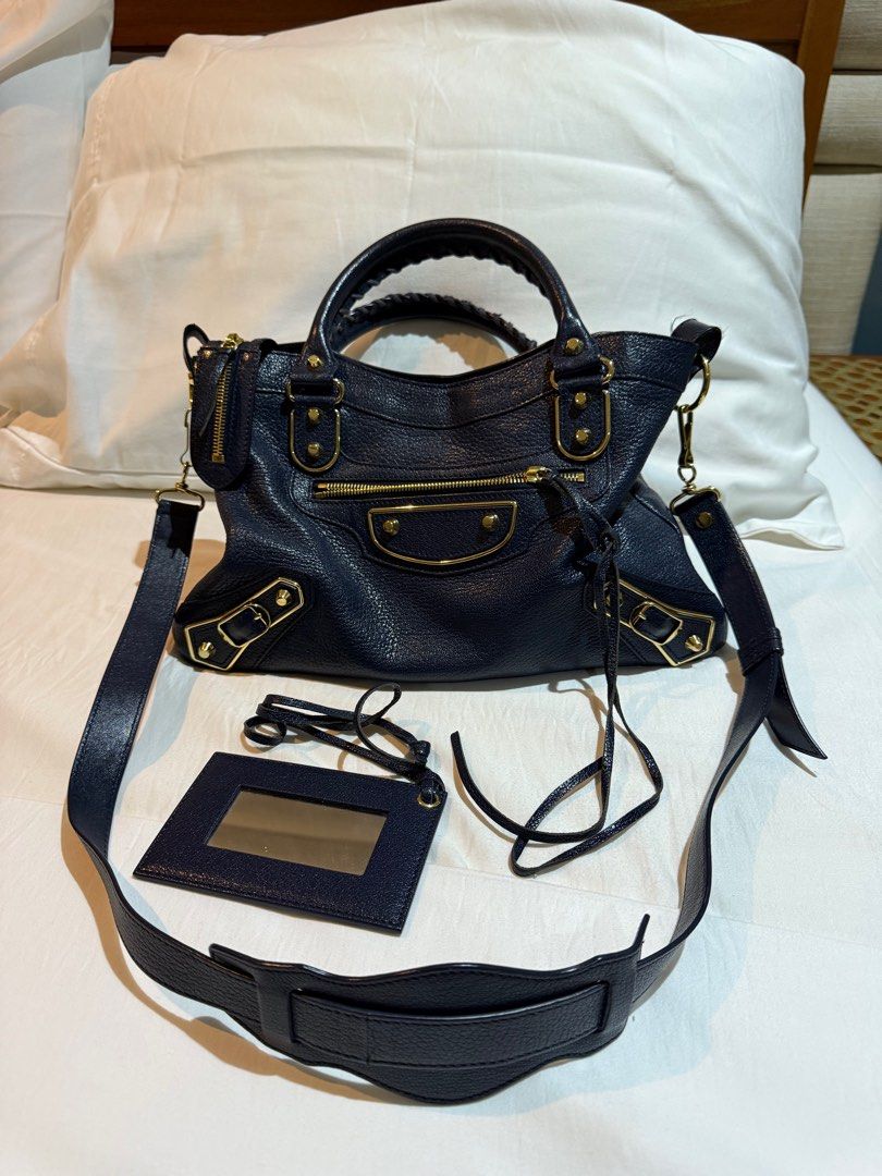 Balenciaga Town (Category: Luxury Bags & Wallets) located in Bulacan. Submitted by glvzicbg_ (Listing ID 1391598503, Image 1). Description: Authentic Balenciaga Town No issues - Like new condition Inclusions: Dust Bag and Authenticity Cards Rfs: Declutter.