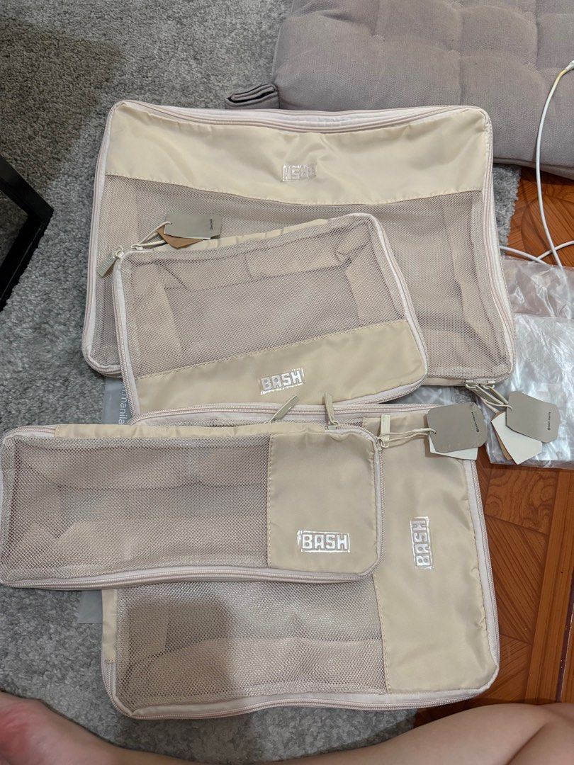 BASH Cubes in Cream (S, M, L, and XL) (Category: Accessory Holder, Box & Organizers) located in Caloocan City. Submitted by maequiambao97 (Listing ID 1391684282, Image 1). Description: Parang brand new pa po. Message me lang po if u want more photos 2x ko lang po ginamit .