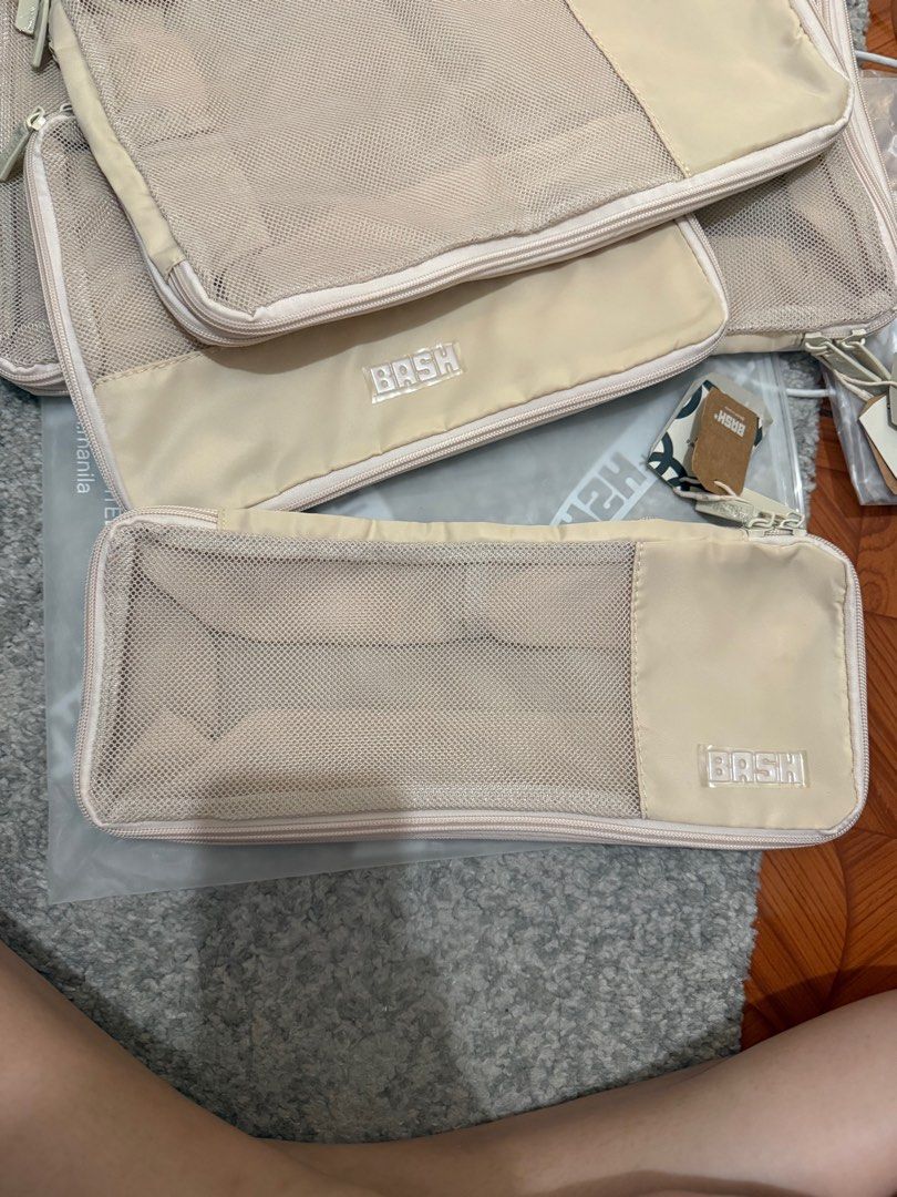 BASH Cubes in Cream (S, M, L, and XL) (Category: Accessory Holder, Box & Organizers) located in Caloocan City. Submitted by maequiambao97 (Listing ID 1391684282, Image 2). Description: Parang brand new pa po. Message me lang po if u want more photos 2x ko lang po ginamit .