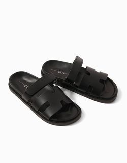 (Category: ) located in . Submitted by closetbyjj (Listing ID 1391641105, Image 1). Description: .