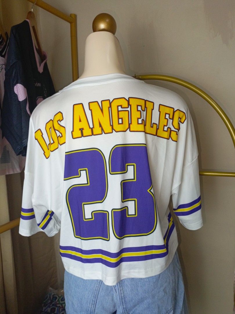 Brand new crop jersey (Category: Activewear) located in Cavite. Submitted by lovedbymjca (Listing ID 1391641197, Image 2). Description: shein brand fit medium to XL (oversized).