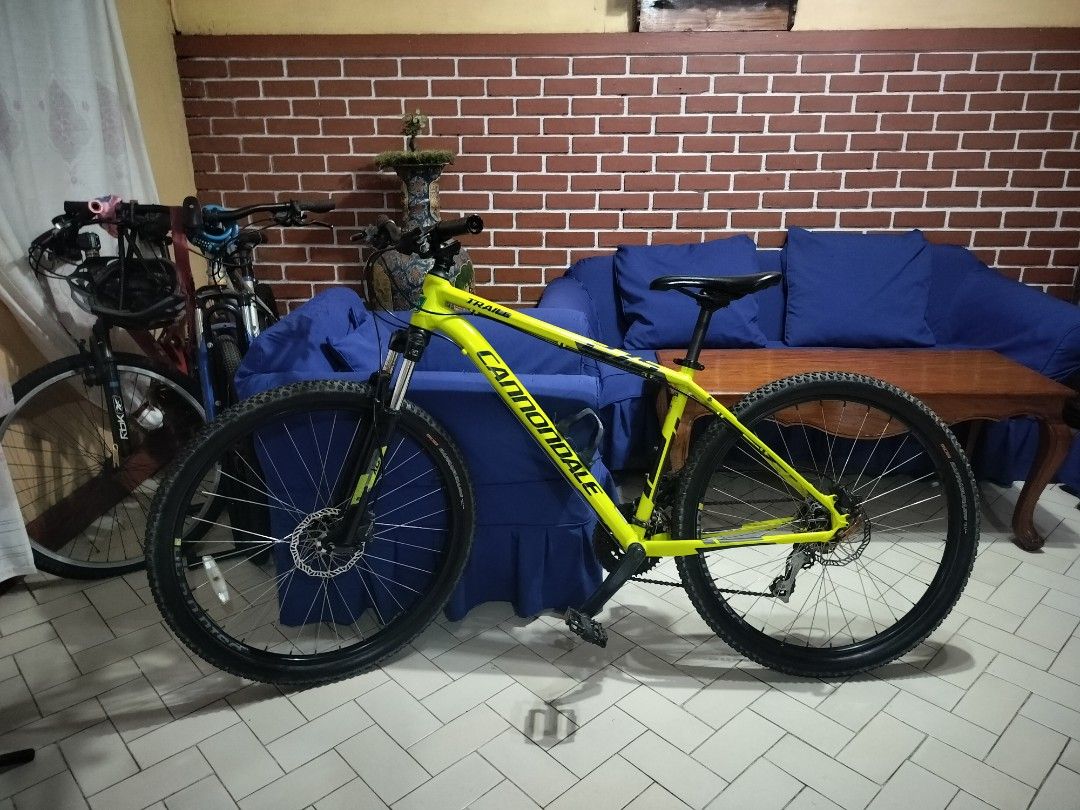 Cannondale Trail 6 (Category: Bicycles) located in San Fernando. Submitted by mercado.dindo-92101 (Listing ID 1391613739, Image 1). Description: Bike is 100% original. No major parts replaced since bought because bike was seldom used. Just need to replace handgrips All gears working Quality bike.