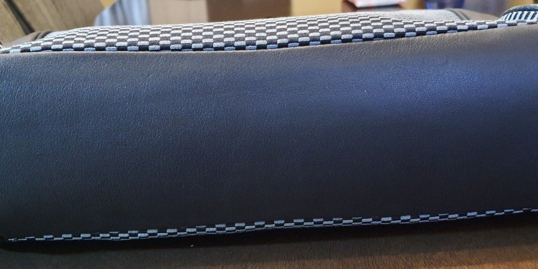 Coach Legacy Jacquard Lexy Blue (Category: Luxury Bags & Wallets) located in Malolos. Submitted by aonf1 (Listing ID 1391594507, Image 3). Description: authentic 3 compartments canvas and leather medium size.