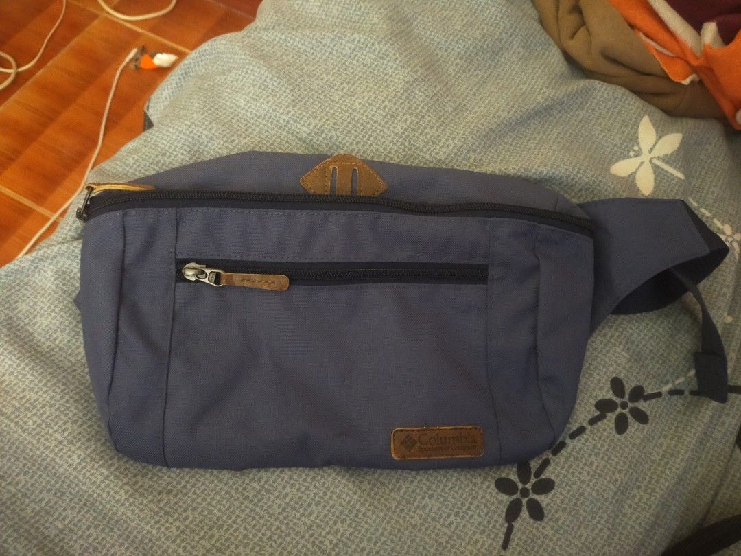 Columbia Belt Bag (Category: Belt bags, Clutches and Pouches) located in Mangaldan. Submitted by sumer21 (Listing ID 1391590166, Image 3). Description: Columbia no issue excellent Condition.
