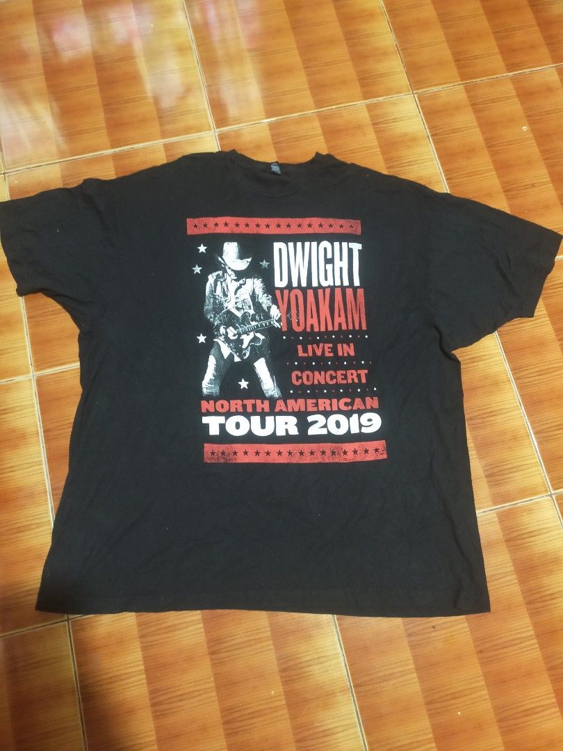 Concert Tshirt Dwight Yoakam (Category: Tshirts & Polo Shirts ) located in Mangaldan. Submitted by sumer21 (Listing ID 1391595134, Image 1). Description: Concert Tshirt Dwight Yoakam 28*32 No issue Excellent Condition 280+sf Location Pangasinan.
