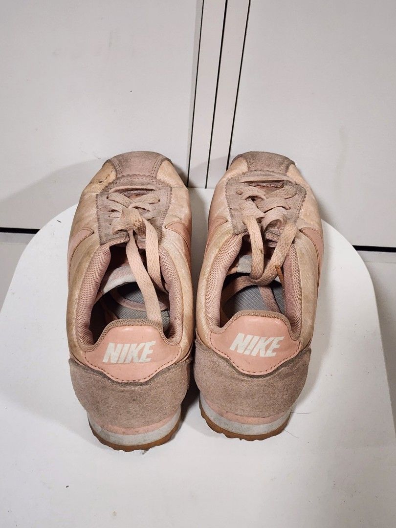 Cortez (Category: Shoe inserts) located in Pasig City. Submitted by sroque (Listing ID 1391591094, Image 3). Description: size 8.5.