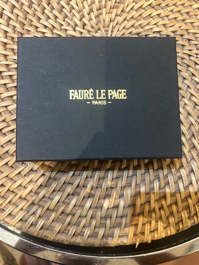 Faure Le Page Organizer (Category: Luxury Bags & Wallets) located in Makati City. Submitted by mebhuge (Listing ID 1391654406, Image 1). Description: Can be converted to pocket organizer (fits 5 cards) Originally a cigarette stick holder Bought at Greenbelt .