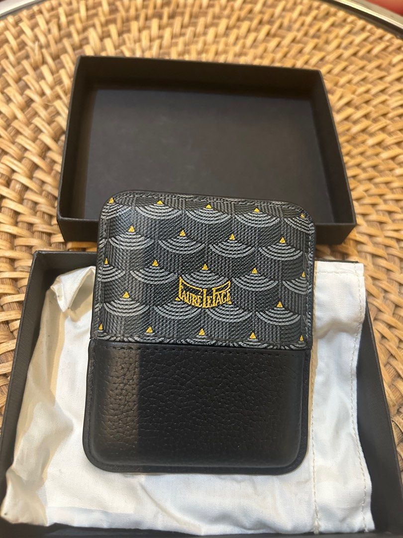Faure Le Page Organizer (Category: Luxury Bags & Wallets) located in Makati City. Submitted by mebhuge (Listing ID 1391654406, Image 2). Description: Can be converted to pocket organizer (fits 5 cards) Originally a cigarette stick holder Bought at Greenbelt .