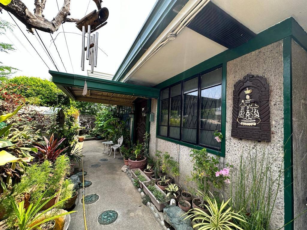 (Category: ) located in . Submitted by REMAXCapital (Listing ID 1391559470, Image 1). Description: .