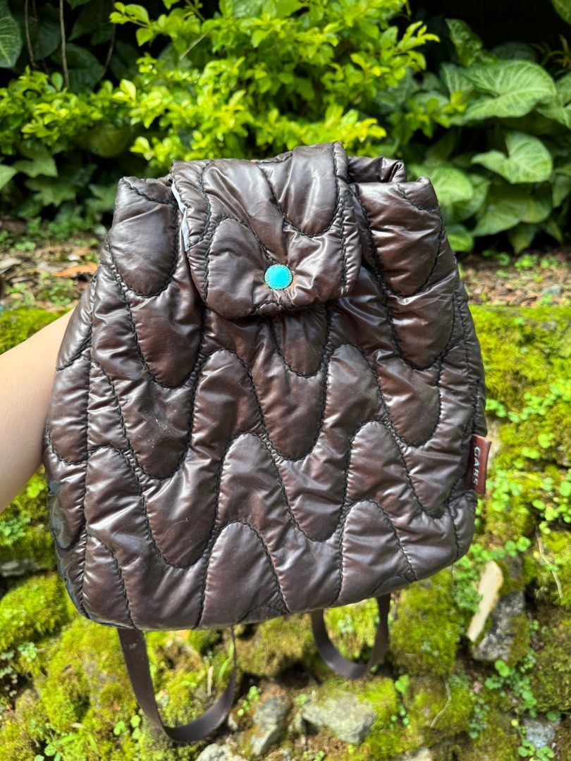 GABS BAG (Category: Backpacks) located in Baguio. Submitted by goodfindsbaguio (Listing ID 1391611462, Image 1). Description: no flaw except for the rust around the buttons Original Gabs.