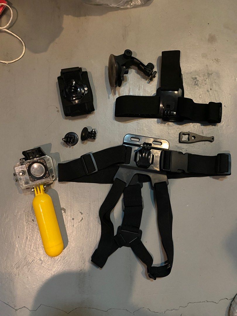 Go Pro Accessories (Category: Camera Bags & Carriers) located in Manila. Submitted by humbee07 (Listing ID 1391691778, Image 1). Description: Go pro Accessories Head mount Wrist mount Chest mount Glass mount (Suction mount) Floating handle (yellow) Special tool for screw .