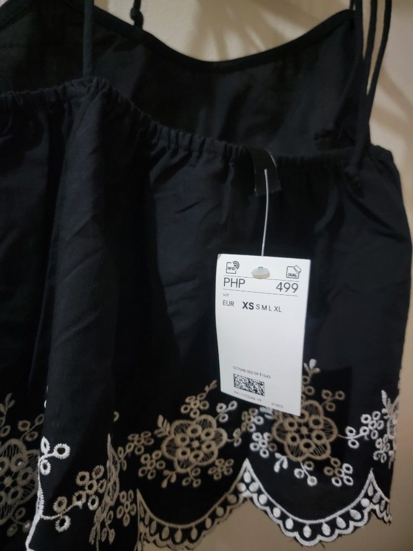 [H&M] Embroidered tie-strap top (XS) (Category: Blouses) located in Cebu City. Submitted by touchmee (Listing ID 1391675878, Image 2). Description: Never used, with tag No refund or exchange.