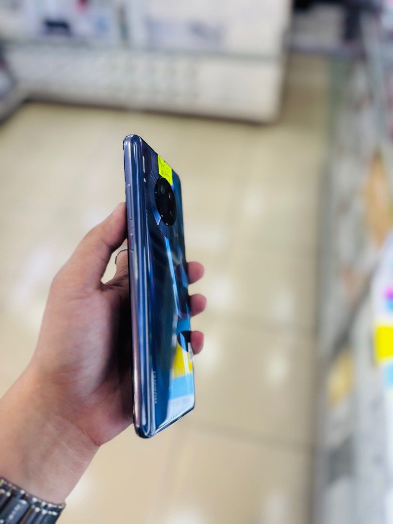 Huawei Mate 30 8/128GB openline global unit only no issues (Category: Huawei) located in San Juan City. Submitted by najihahtelecomshop2018 (Listing ID 1391645669, Image 3). Description: Legit Store | Original unit FOR SALE | TRADE / SWAP ▫️INSTALLMENT thru: 🔸Credit Card (straight / installment) 🔸Ggives / Gcredit + 6% interest 🔸Spay Later + 6% interest (RFS: Buy and Sell any kinds of Gadgets) Description: Huawei Mate 30 8/128GB NTC APPROVED Op