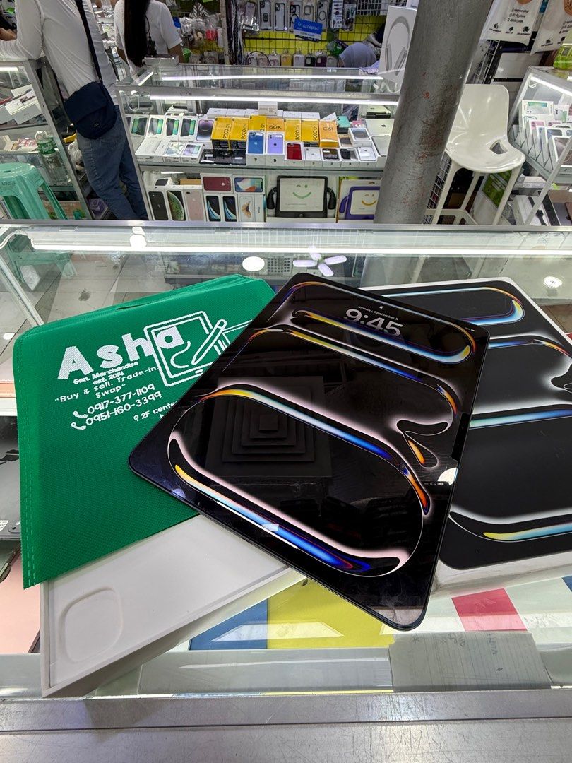 iPad Pro M4 13inch 256 Wifi (Category: iPad) located in San Juan City. Submitted by asniebasher (Listing ID 1391593889, Image 1). Description: FOR SALE/SWAP (RFS: BUY&SELL) * iPad Pro 13inch * M4 Chips * 256gig * WiFi only ~ Apple warr. MARCH 2026 * 100 BH / 84 Cyle count * NO ISSUE ~ GOOD AS N E W. * NO REPAIR / HIDDEN ISSUE * Complete w/Original box - same serial. F R E E B I E S. ✨ ~ clear case ~ screen protector MODE OF PAYMENT ✔️COD - additi