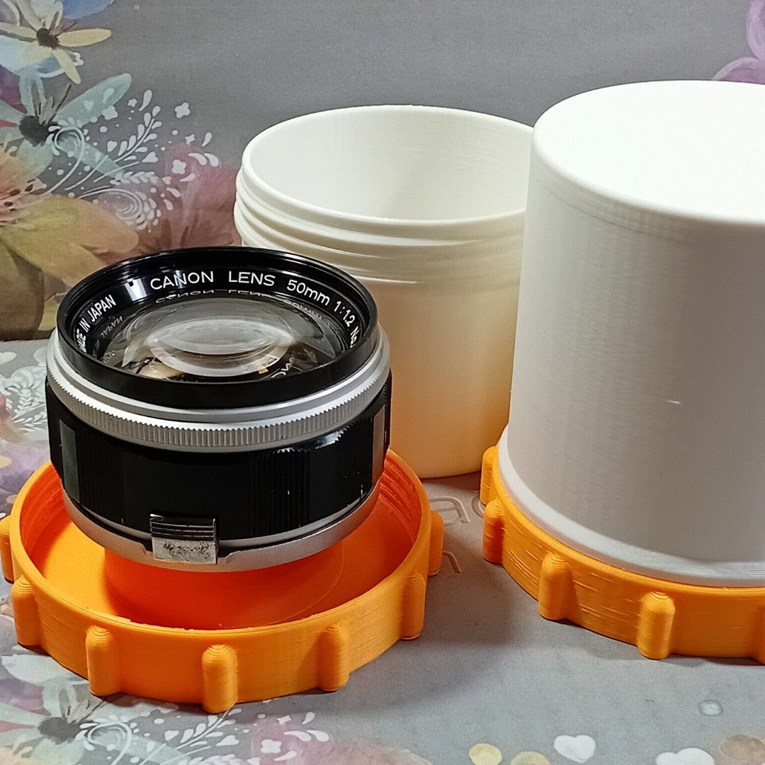 Leica LTM 39 Lens Case (Category: Other Photography Accessories) located in Paranaque City. Submitted by vintagepopsicle (Listing ID 1391738385, Image 1). Description: Very cute, smooth and solid cases for LTM39 lenses. Also works great for enlarger lenses. 500 Each or take both for 870. Sold As Is. Gcash then we Lalamov.