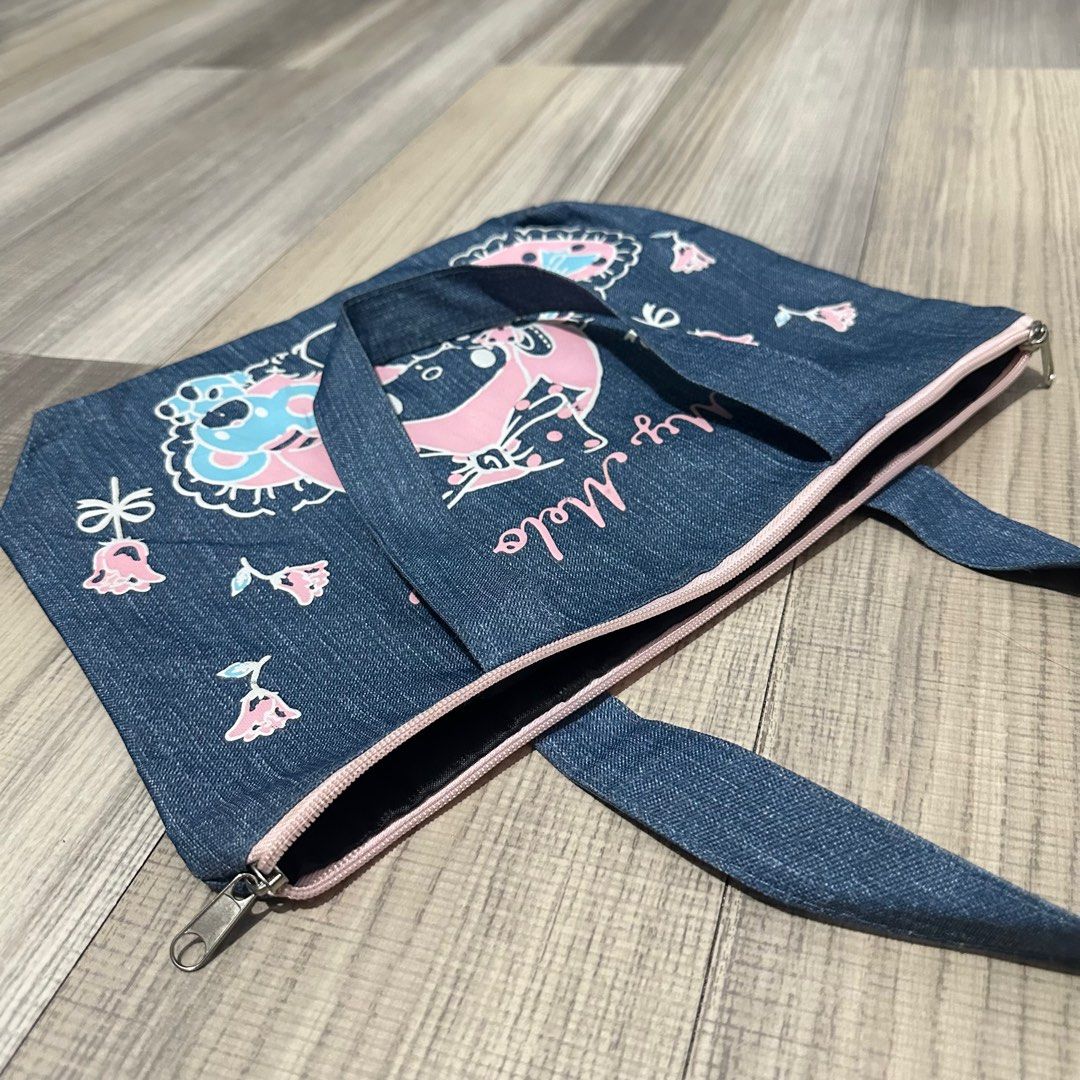 My Melody Small Tote bag (Category: Tote Bags) located in Quezon City. Submitted by astroffside (Listing ID 1391684734, Image 3). Description: My Melody Small Tote bag Good Condition | No Issue 380 free shipping DM if interested 📥.