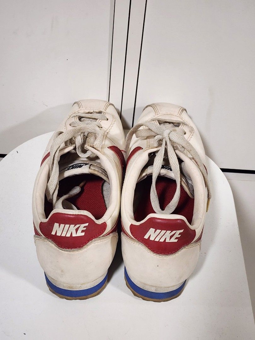 Nike Cortez (Category: Sneakers) located in Pasig City. Submitted by sroque (Listing ID 1391591292, Image 3). Description: size 8.5.