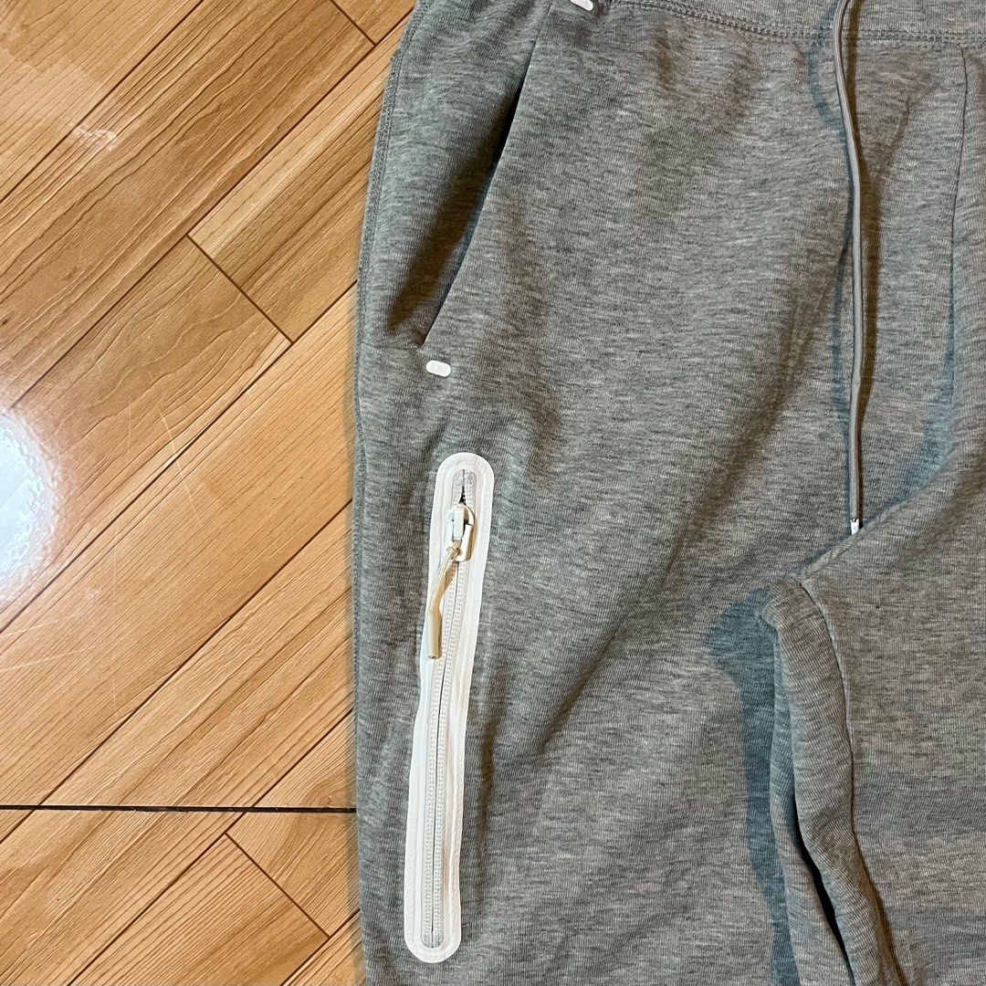 Nike Techfleece Jogger (Category: Joggers) located in Davao. Submitted by lwndvo (Listing ID 1391582926, Image 3). Description: Nike Techfleece Jogger Excellent to new UC Dimensions: Waist: 30 relaxed - 38 stretch Length: 34 issue/s: none Price: 380 + sf.