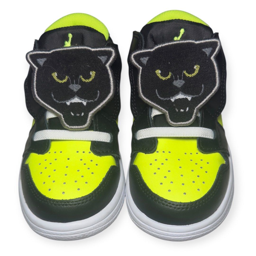 NIKE (US 9C) JORDAN 1 LOW ALT SE (TD) (Category: Babies & Kids Fashion) located in Del Monte. Submitted by shanandrada (Listing ID 1391725619, Image 2). Description: ‼️ NIKE JORDAN 1 LOW ALT SE (TD)‼️ Color: Volt/Black 📏Size: EU 26 / UK 8.5 / US 9C / BR 25 / length (cm) 15 **comes with box** **alreay cleaned, ready to use for your child** 𝓑𝓸𝓾𝓰𝓱𝓽 𝓲𝓽 𝓯𝓻𝓸𝓶 𝓽𝓱𝓮 𝓤𝓢 (guaranteed original) 🏷️Price: ₱1,800 RFS: outgrown 📍Location: QUEZ