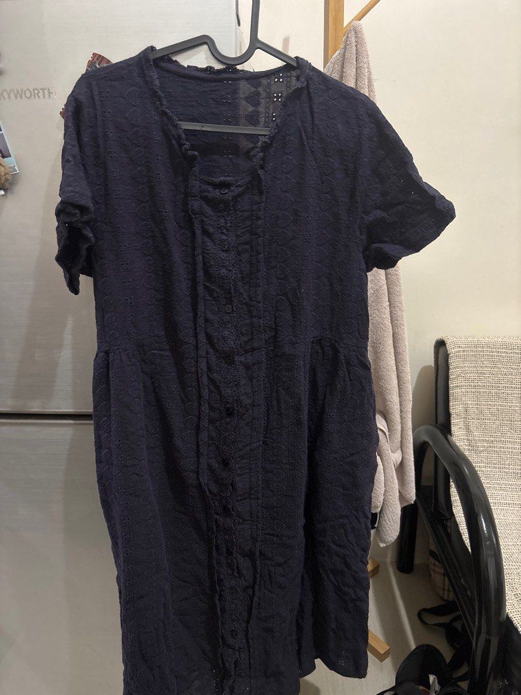 Plus suze dress (Category: Dresses) located in Manila. Submitted by patchdamin99748 (Listing ID 1391612481, Image 1). Description: Used for church once. Dress with pockets.
