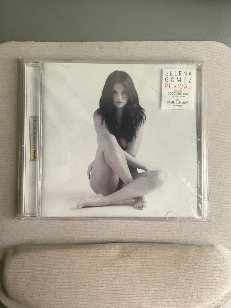 SELENA GOMEZ - Revival (Made in PH) (Category: Vinyls) located in Valenzuela. Submitted by radsouls (Listing ID 1391615702, Image 1). Description: SELENA GOMEZ - Revival (Made in PH) ✨AUTHENTIC/ORIGINAL✨ rfs: decluttering - UNSEALED Loc: Valenzuela City * 📦Delivery fee: handle po lahat ni Buyer pati pagbook. (payment (through GCASH), once na nabigay na ni seller sa driver yung album, tnx po)) .
