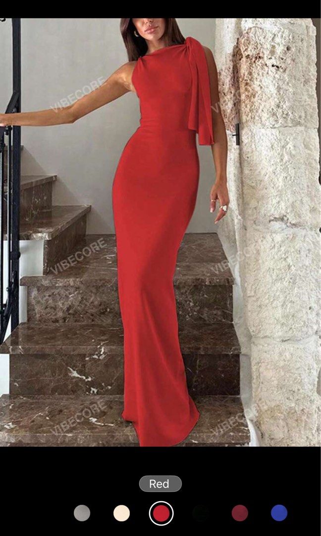 Shein red long dress (Category: Evening dresses & gowns) located in Marikina City. Submitted by calimagsofia (Listing ID 1391731630, Image 1). Description: sinukat lang po. rfs: Di kasya 🥲 .