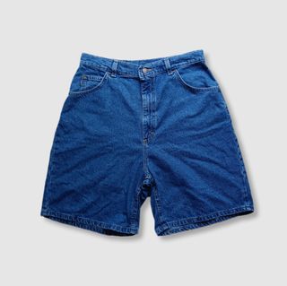(Category: ) located in . Submitted by thriftelle (Listing ID 1391693570, Image 1). Description: .