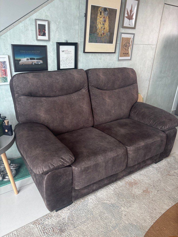 Sofas (Category: Sofas) located in Cyberjaya. Submitted by tealiveortealive (Listing ID 1391583980, Image 3). Description: Sofa anti-scratch. Jual sebab nak tukar sofa baru. Condition masih cantik. 6 bulan pakai. Boleh lalamove.