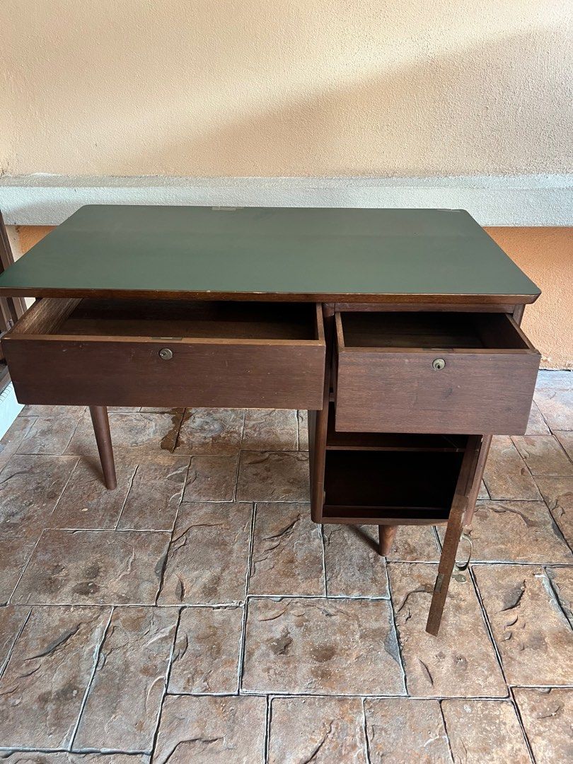 Study Table (Category: Tables & Sets) located in Kuala Lumpur. Submitted by alabaler (Listing ID 1391693177, Image 3). Description: Solid wood Heavy.