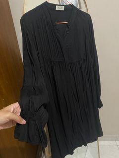 (Kategori: ) berada di . Dikirim oleh gurls.decluter (ID iklan 1391619334, Gambar 1). Deskripsi: .