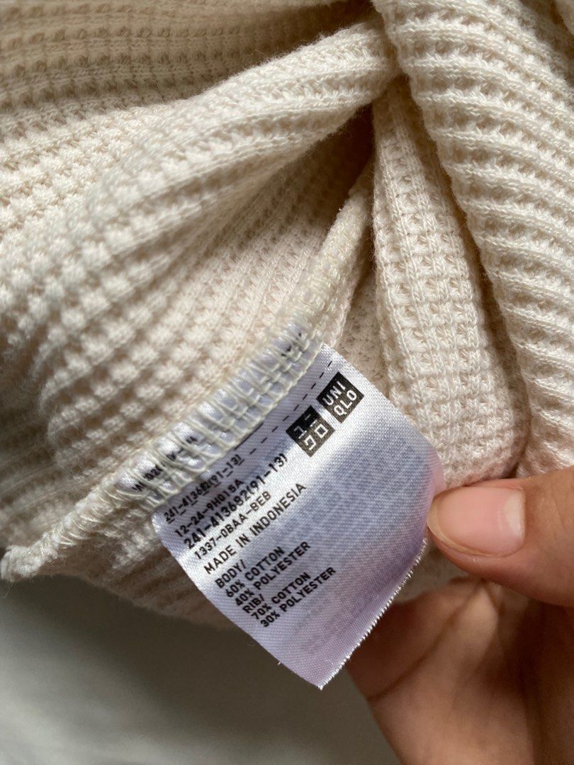 Uniqlo Waffle Sweater (Category: Coats, Jackets and Outerwear) located in Quezon City. Submitted by preluvables (Listing ID 1391624795, Image 3). Description: Fixed Price Description - M women size (check pics for measurements) - Color (Cream) - Waffle type - no flaws (check pics) Meet Up around katipunan area only Can ship thru: Lalamove, gogoexpress Payment: gcash or maya only Stricly no refunds & no low ballers .
