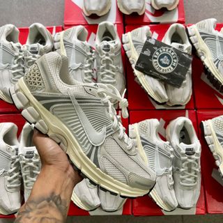 (Category: ) located in . Submitted by ebsneaksph (Listing ID 1391596583, Image 1). Description: .