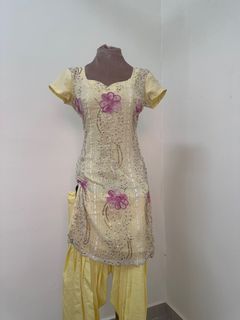 (Category: ) located in . Submitted by devianadesigns (Listing ID 1391634854, Image 1). Description: .