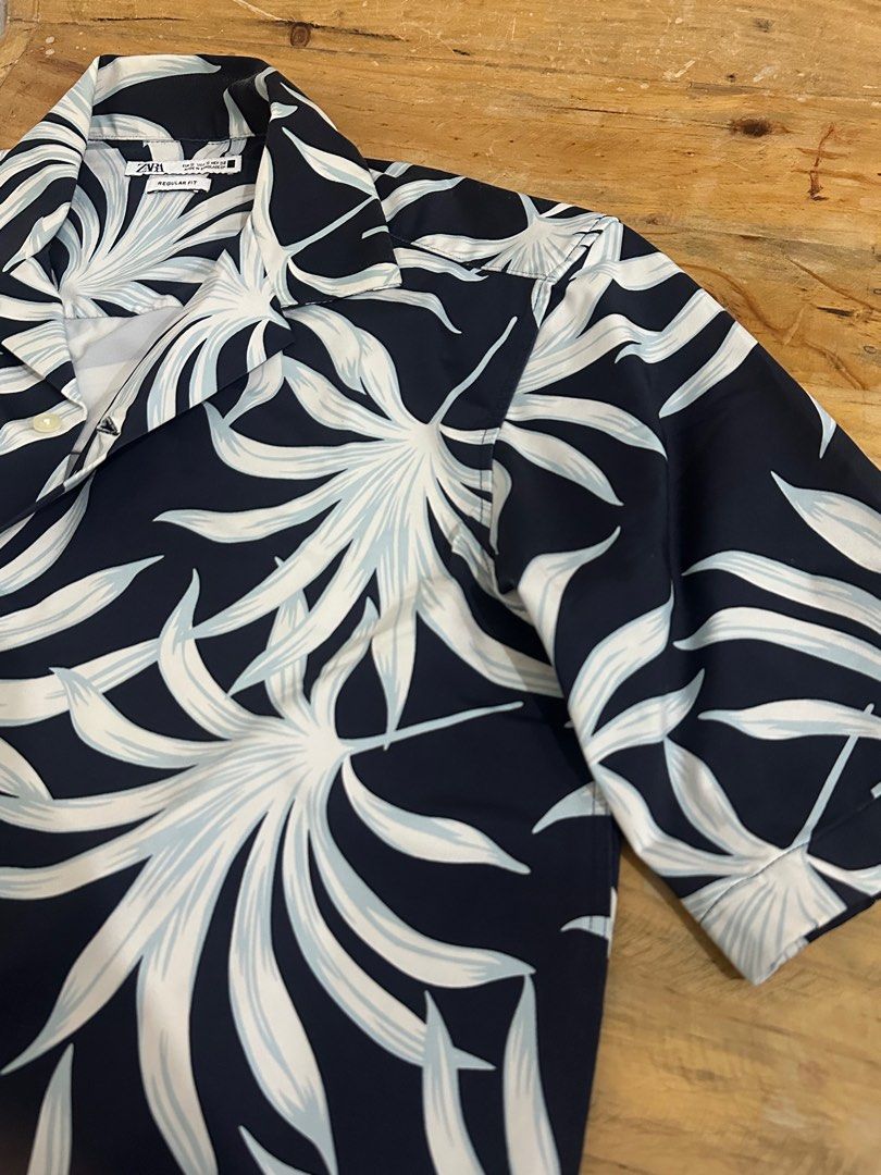 ZARA SWIMWEAR (Category: Swim Top & Rash Guards) located in Manila. Submitted by declutterzz06 (Listing ID 1391612973, Image 2). Description: Zara swimwear top Like new used once Good Condi EUR S USA S MEX 38 Rfs: Not my size anymore .