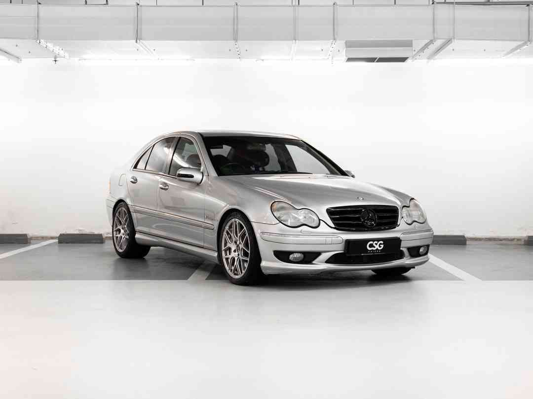 MERCEDES BENZ C320 AMG AT (Category: Used Cars) located in Singapore. Submitted by csgkaisha (Listing ID 1428355516, Image 2). Description: C&C unit, No repairs needed at all, Buy with confidence, Viewing by appointment basis only. Features: 3.21 supercharged V6, 5 speed automatic speedshift gearbox, V6 m112k kompressor, 0-100km/hr 5.2secs, rear wheel drive. Accessories: AMG exhaust, custom forged 18" rims, 6/4 vinic racing brakes, k sport suspen