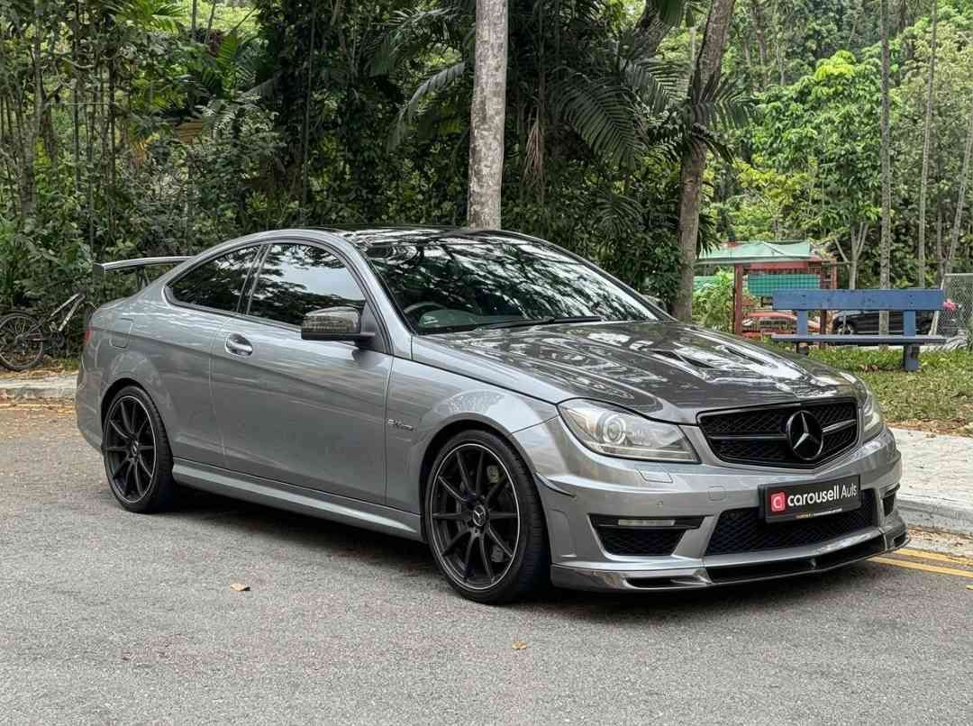 Mercedes-Benz C-Class Saloon C180 (A) (Category: Used Cars) located in Singapore. Submitted by carousellcars (Listing ID 1453676705, Image 2). Description: Wear and tear all done up with receipts for proof. No expense spared. View to believe. We pride ourselves on offering some of the most competitive deals in the market, ensuring that you can make informed decisions with complete confidence. Every step of the purchasing process is handled with p