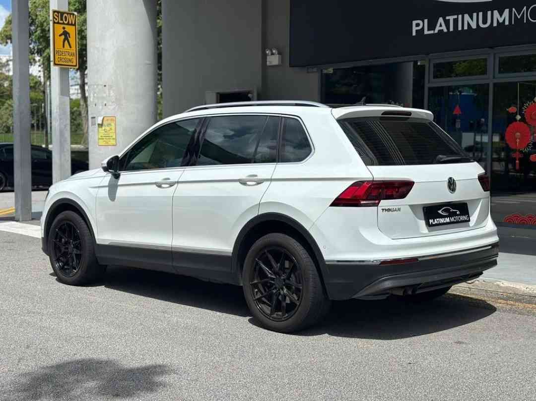 VOLKSWAGEN TIGUAN HIGHLINE 280 TSI (Category: Used Cars) located in Singapore. Submitted by platinummotoringsg (Listing ID 1433312736, Image 3). Description: Interest rates from as low as 1.28%! Full loan available. Choose from bank or in-house financing! Proudly awarded Sgcarmart Premium Dealer for 3 consecutive years since 2023! All vehicles are certified quality pre-owned, meticulously inspected by our in-house workshop! Enjoy in-house warrant