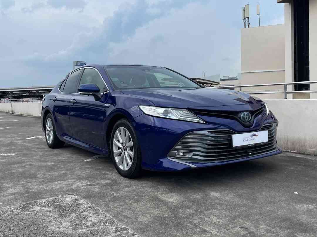 Toyota Camry Hybrid 2.5 G (A) (Category: Used Cars) located in Singapore. Submitted by cartimesautomobile (Listing ID 1456266401, Image 1). Description: Drive with confidence! Lifetime engine and gearbox warranty, and wear-and-tear parts replaced with 1-year coverage! Ultra low interest rates starting from 1.28% and flexible up to 100% financing available for a limited time! Call us now to book your viewing and test drive! Features: Dynamic force