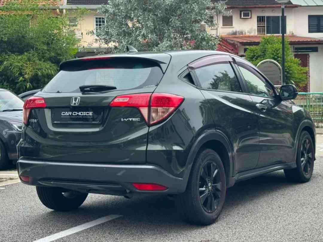 Honda HR-V 1.5 (A) (Category: Used Cars) located in Singapore. Submitted by sgcarchoicewc (Listing ID 1454579377, Image 3). Description: Sales Contact: Casper Lim tel:90687290 .