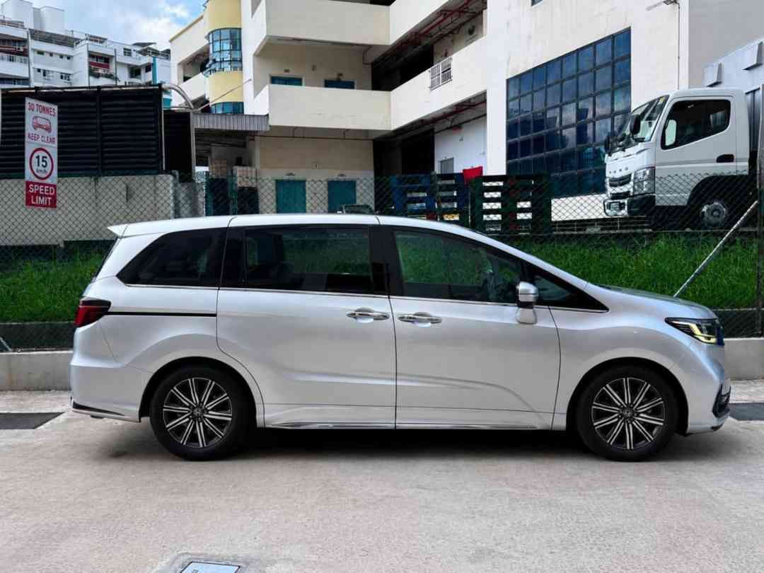HONDA ODYSSEY E:HEV ABSOLUTE 7 SEATER (Category: Used Cars) located in Singapore. Submitted by sgcarchoicewc (Listing ID 1454582091, Image 3). Description: Sales Contact: Casper Lim tel:90687290 .